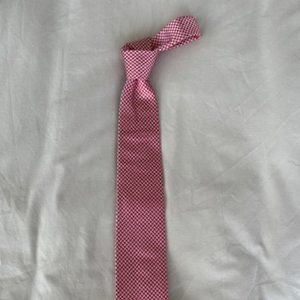 Charles Tyrwhitt Silk Red & White Houndstooth Tie